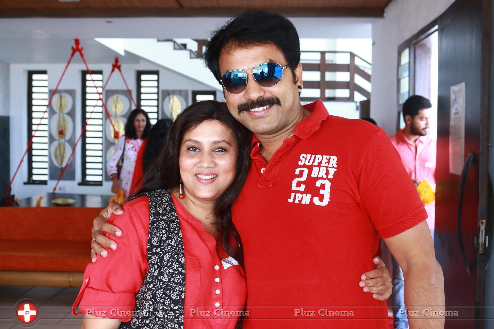 Ganesh and Nisha Celebrate Valentine Day With Cinema Rendezvous Photos | Picture 1236878