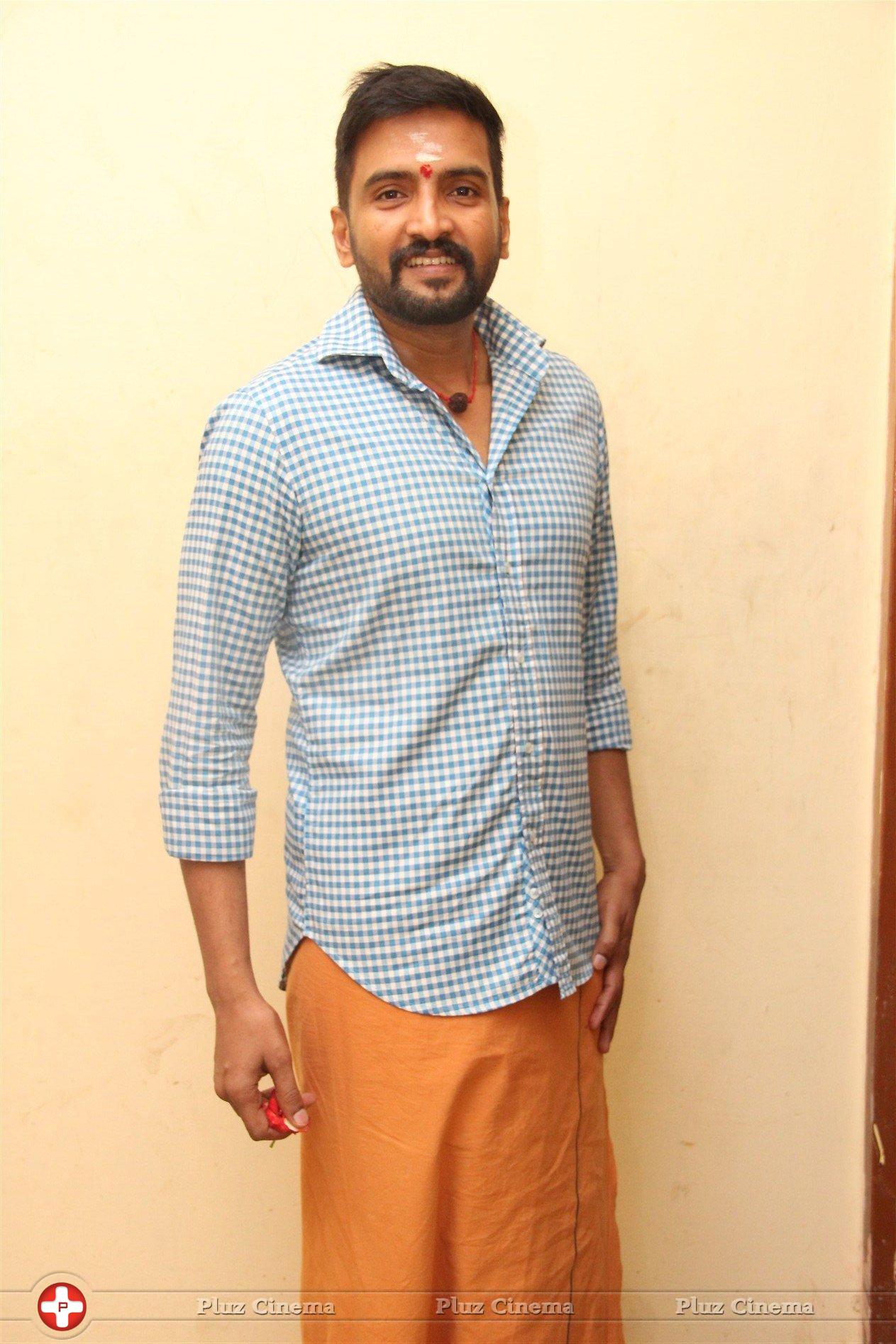 Santhanam - Server Sundharam Movie Pooja Stills | Picture 1246354