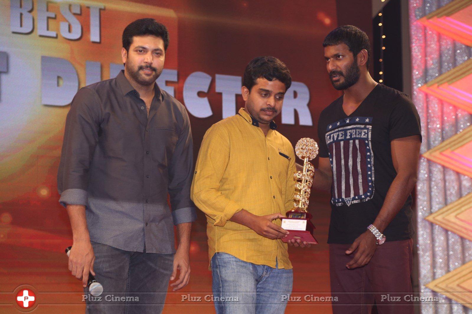 V4 Entertainers Film Awards 2016 Photos | Picture 1194576