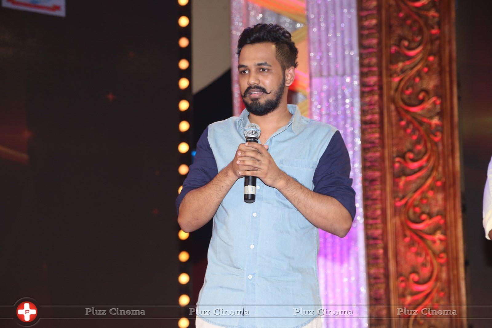 Hiphop Tamizha Aadhi - V4 Entertainers Film Awards 2016 Photos | Picture 1194495