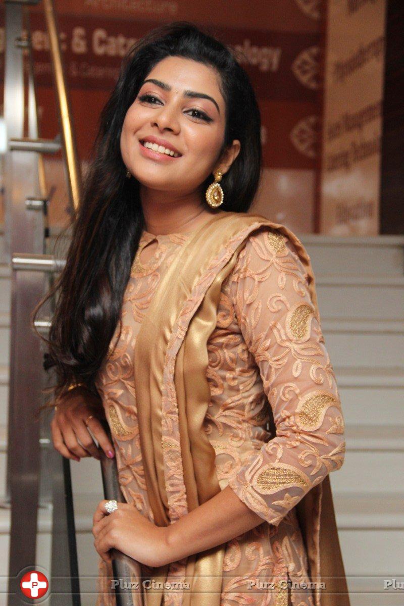 Satna Titus - Pichaikaran Movie Audio Launch Photos | Picture 1198639