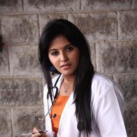 Anjali (Actress) - Evanda Movie Stills | Picture 1204730