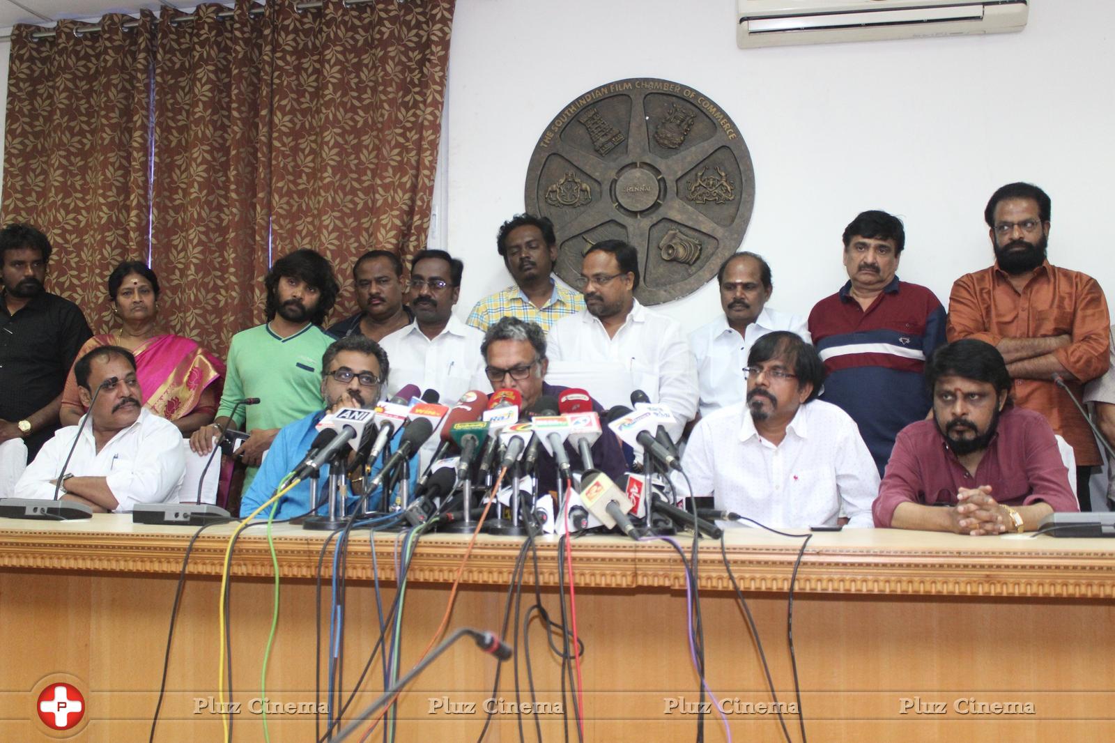 All Cine Tamil Nadu Association Press Conference Regarding Relieving accused members from Rajiv Gandhi Murder Case Stills | Picture 1207487
