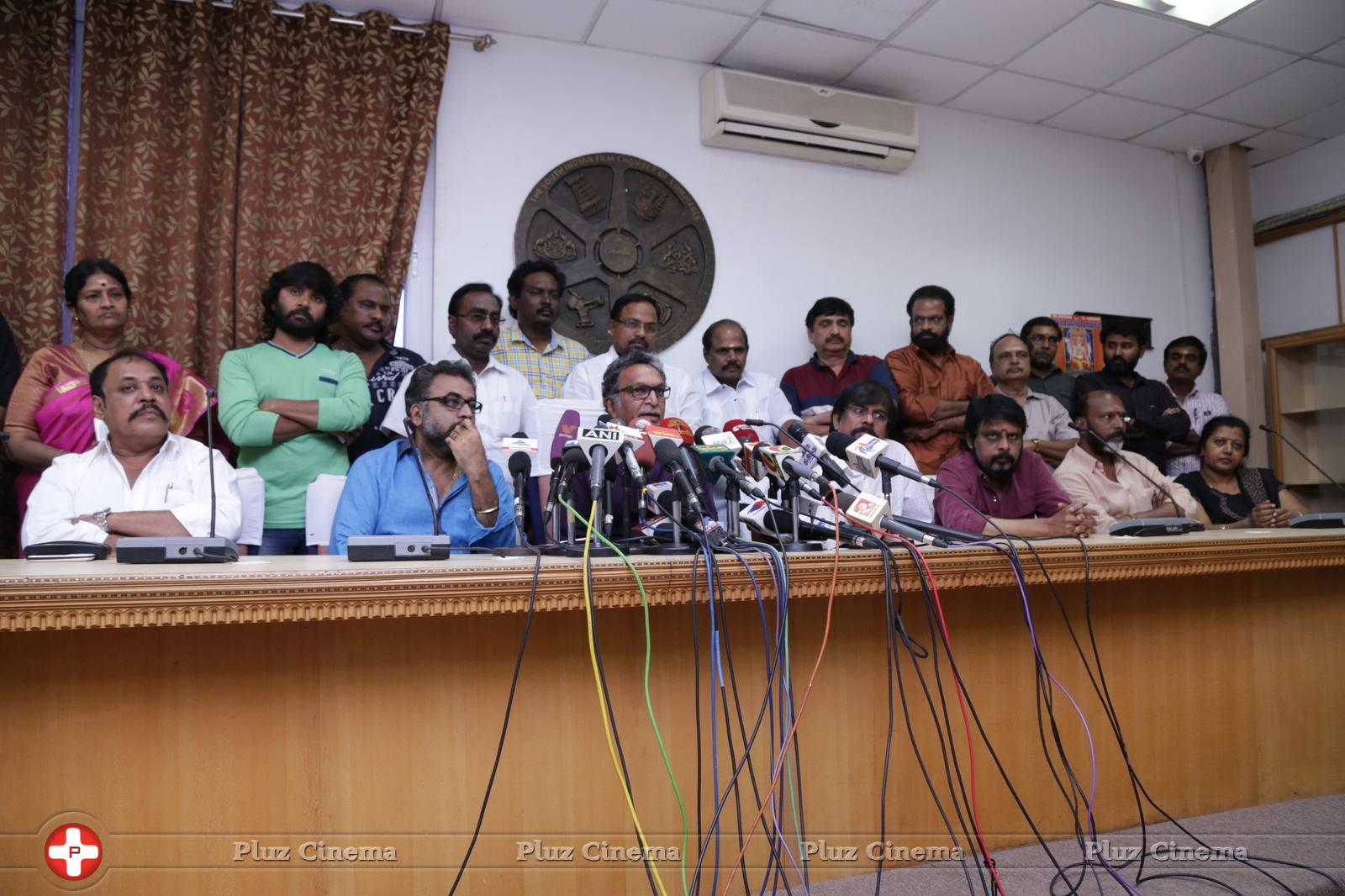 All Cine Tamil Nadu Association Press Conference Regarding Relieving accused members from Rajiv Gandhi Murder Case Stills | Picture 1207490
