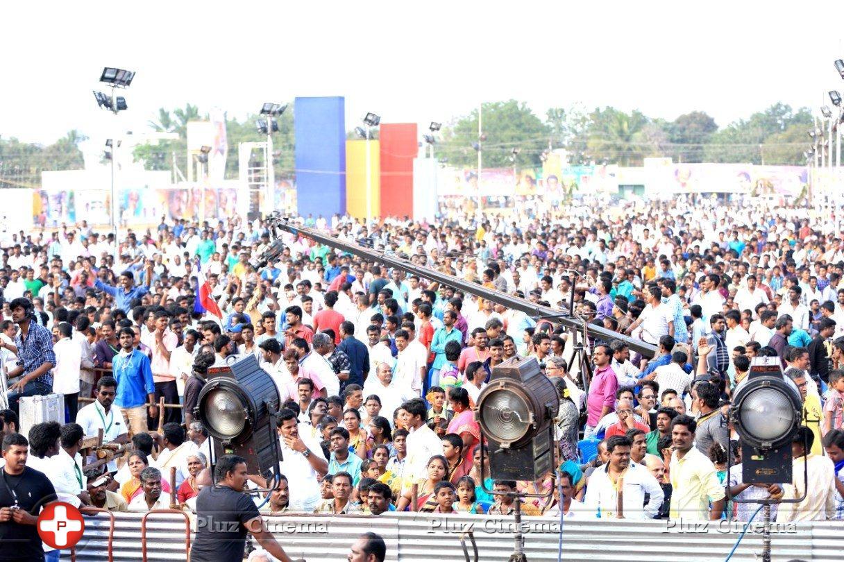 Malarattum Manithaneyam welfare event by Superstar Rajinikanth fans Stills | Picture 1214518