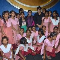 Anandaraj Arranges Dhilluku Dhuddu Movie Special Show For Childrens | Picture 1352411