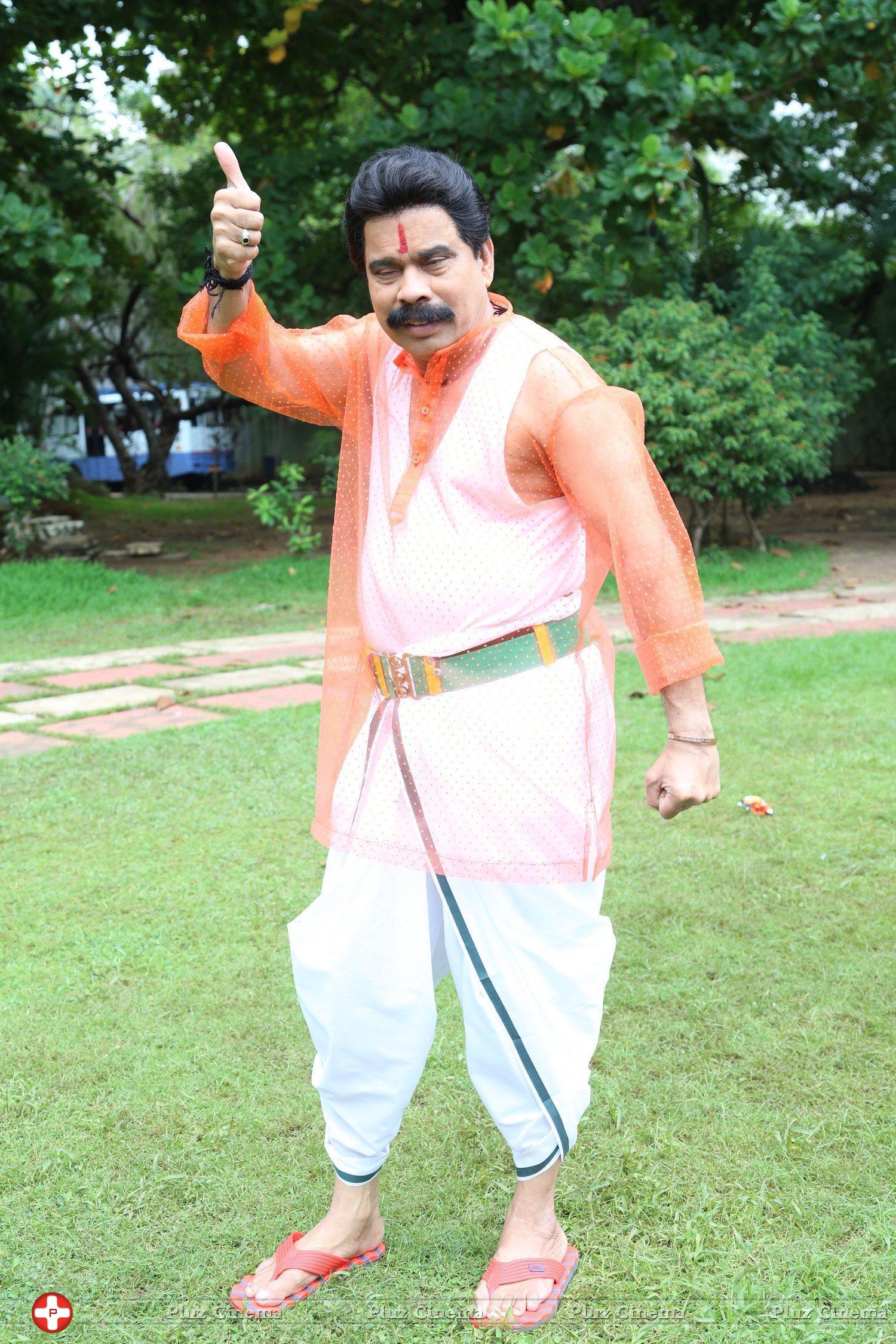 Srinivasan - Adra Machan Visilu Movie Latest Photos | Picture 1343007