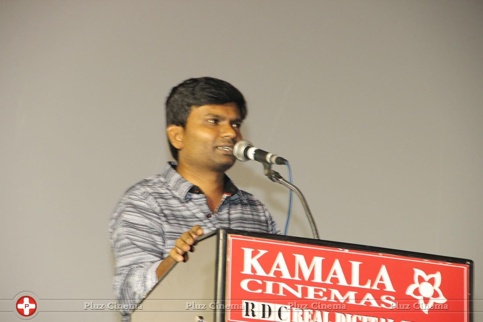 Pokkiri Raja Movie Team Celebration in Kamala Theatre Stills | Picture 1259141