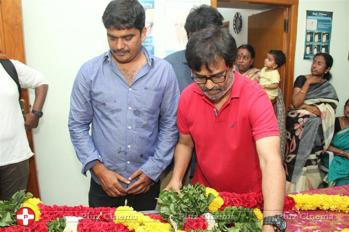 Vivek - Celebrities Pay last respect to Film News Anandan Photos | Picture 1273648