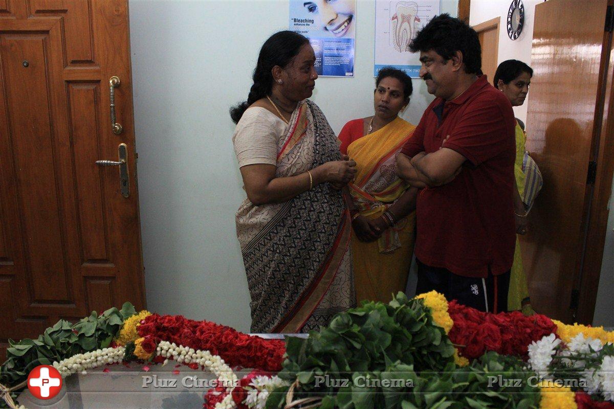 Celebrities Pay last respect to Film News Anandan Photos | Picture 1273657