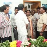 Celebrities Pay last respect to Film News Anandan Photos | Picture 1273630