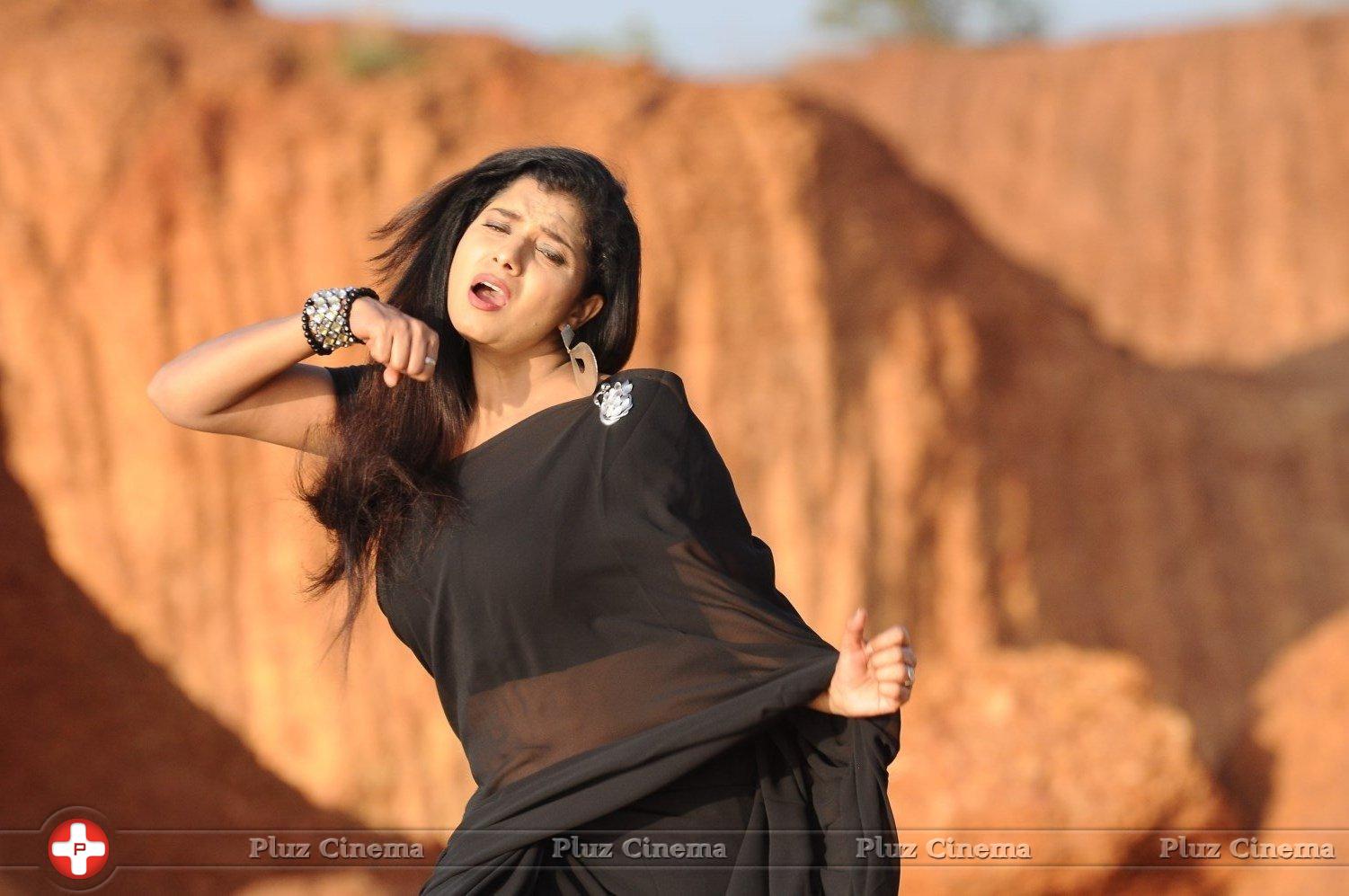 Nee Enna Maayam Seithai Movie Gallery | Picture 1274806