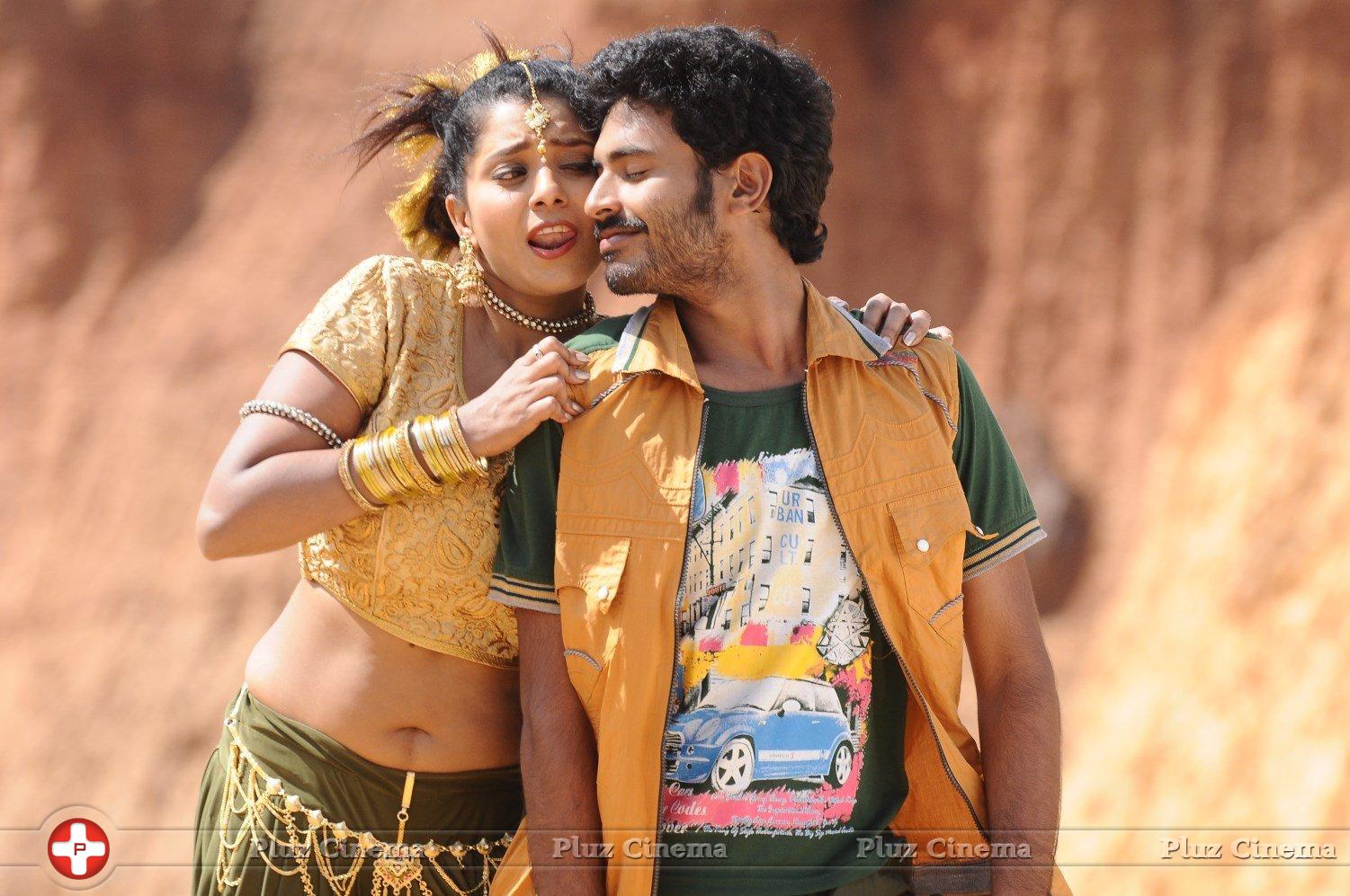 Nee Enna Maayam Seithai Movie Gallery | Picture 1274815