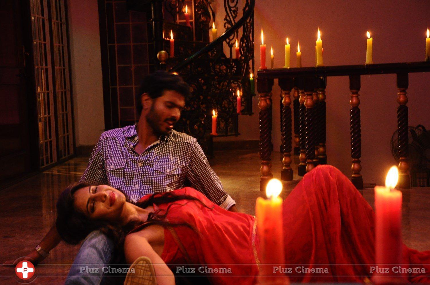 Nee Enna Maayam Seithai Movie Gallery | Picture 1274823