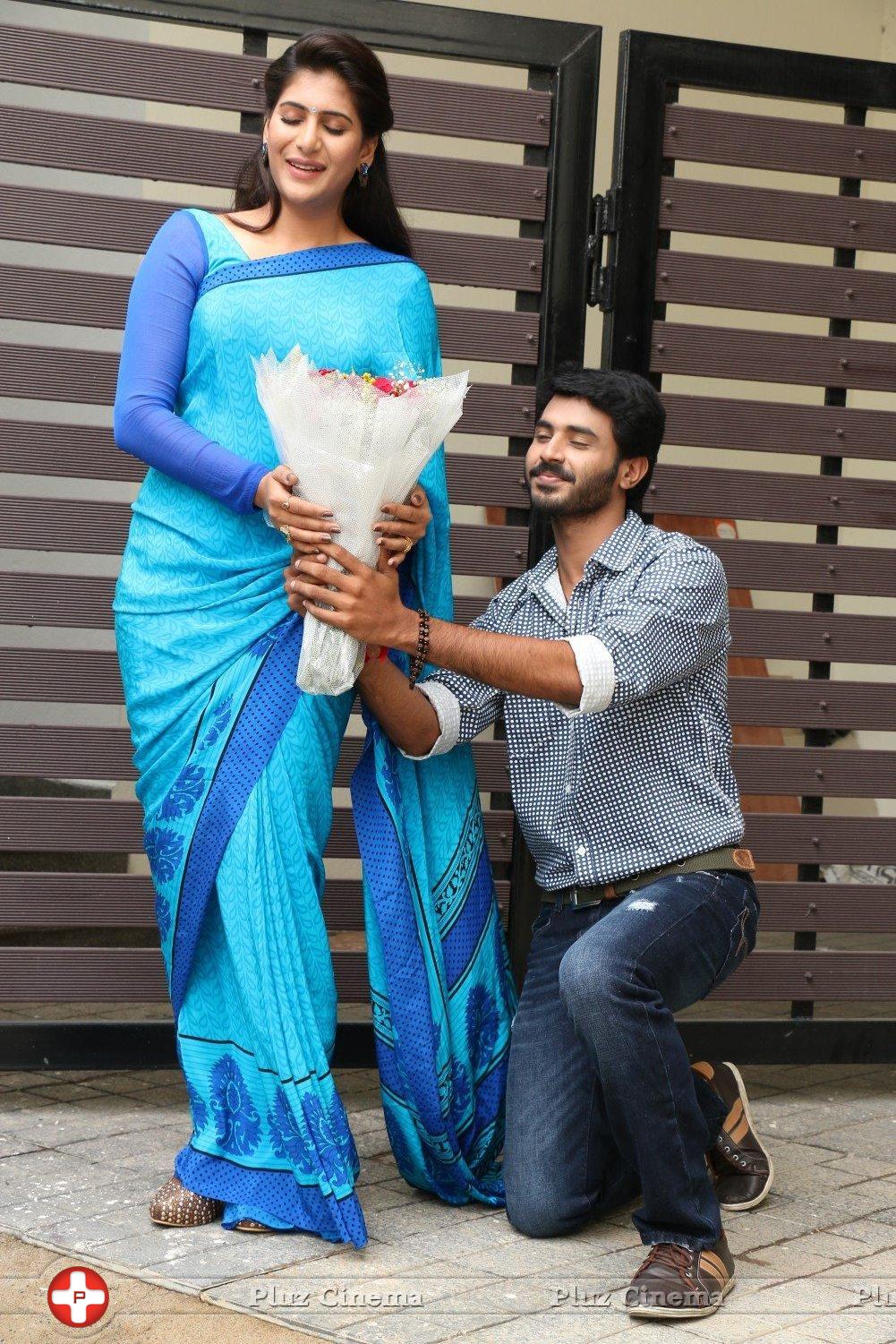 Nee Enna Maayam Seithai Movie Gallery | Picture 1274824