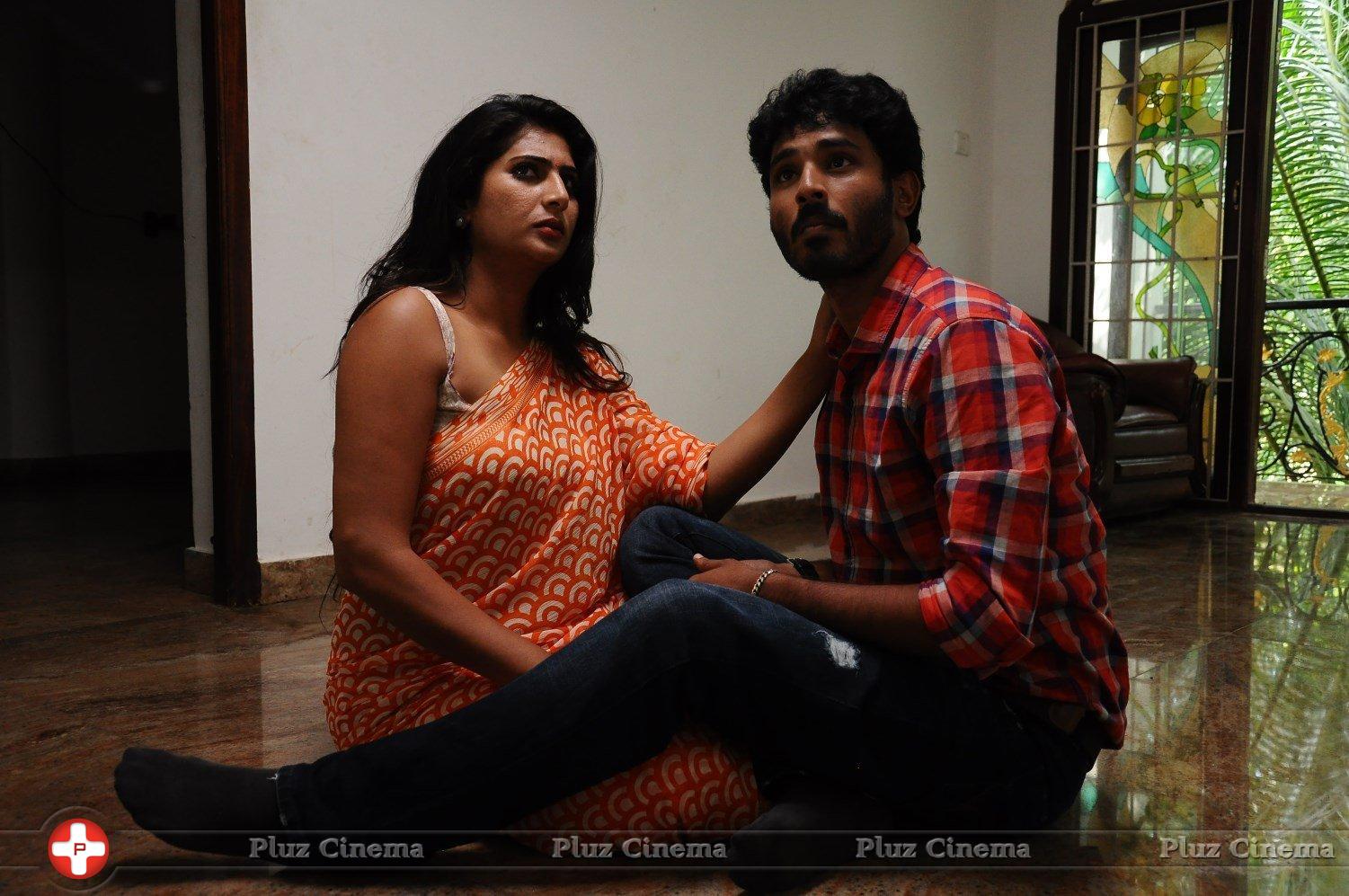 Nee Enna Maayam Seithai Movie Gallery | Picture 1274830