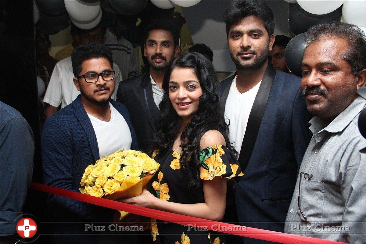 Janani Iyer Launches Toni and Guy Essensuals at Vellore Stills | Picture 1275299