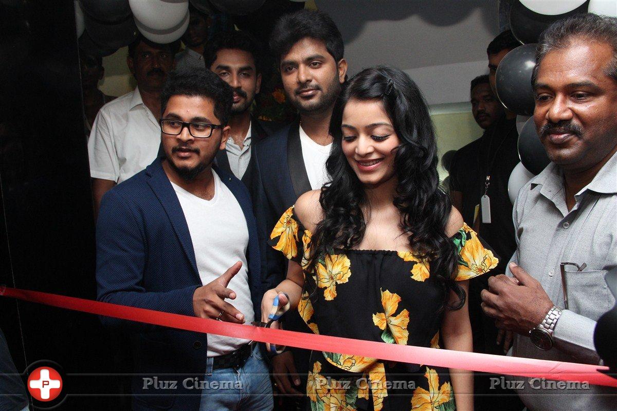 Janani Iyer Launches Toni and Guy Essensuals at Vellore Stills | Picture 1275301