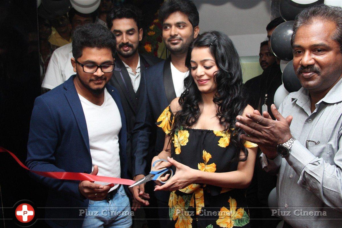 Janani Iyer Launches Toni and Guy Essensuals at Vellore Stills | Picture 1275303