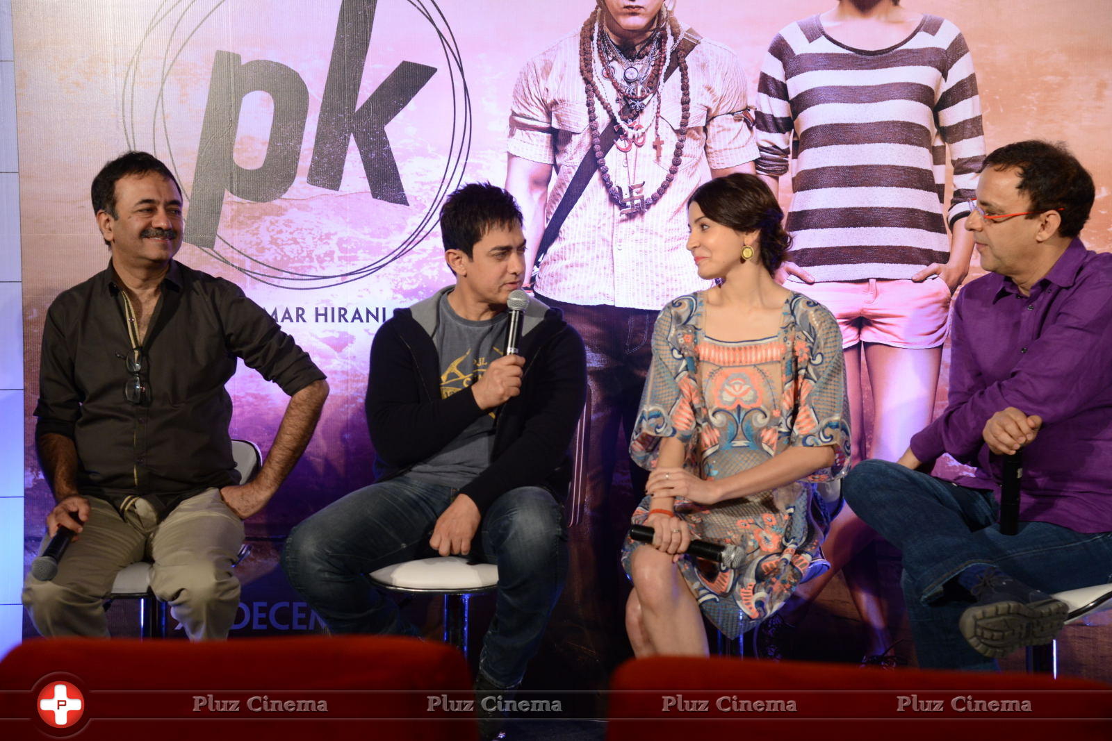 Aamir Khan and Anushka Sharma promotes PK Movie at Hyderabad Photos | Picture 899555