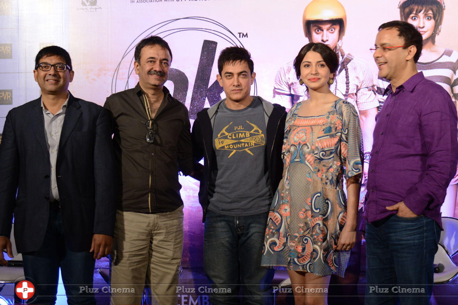 Aamir Khan and Anushka Sharma promotes PK Movie at Hyderabad Photos | Picture 899887