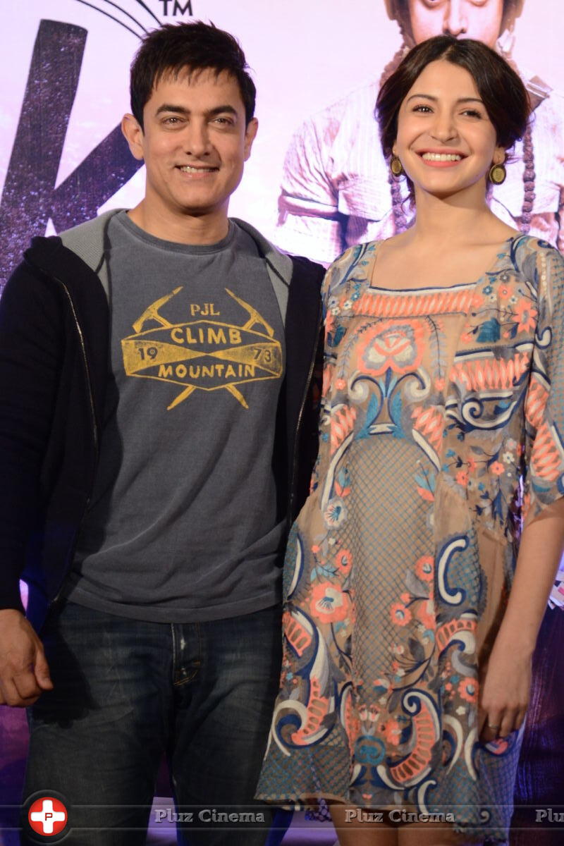 Aamir Khan and Anushka Sharma promotes PK Movie at Hyderabad Photos | Picture 899897