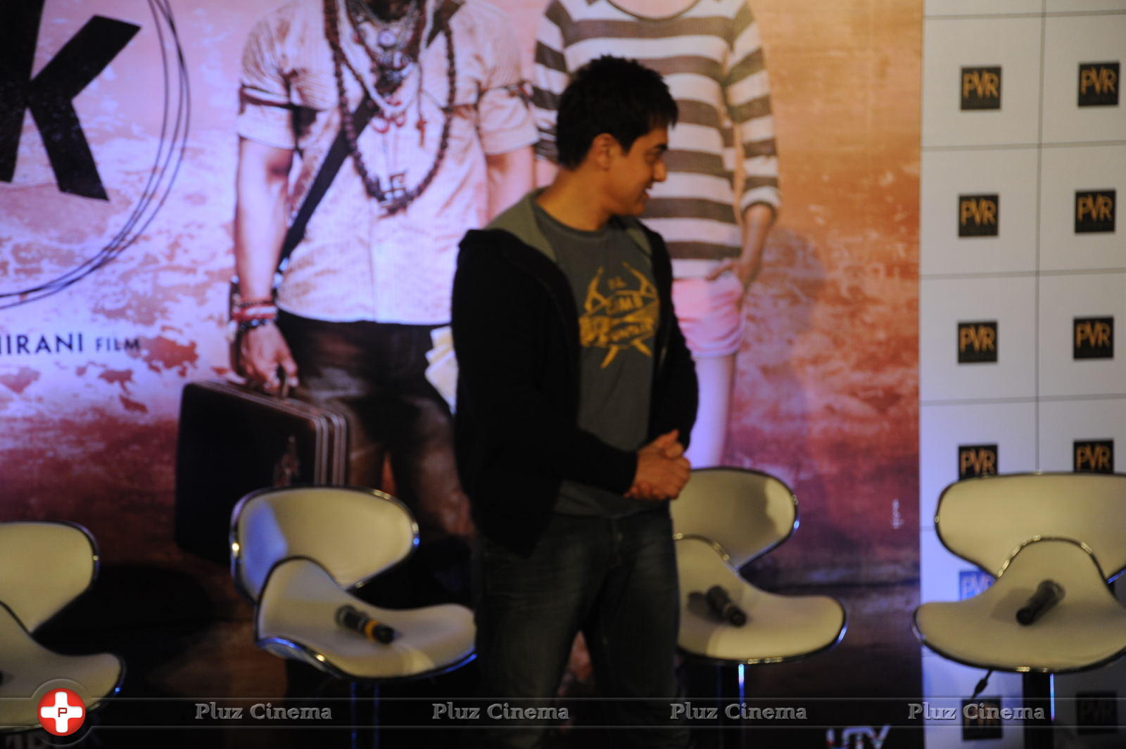 Aamir Khan - Aamir Khan and Anushka Sharma promotes PK Movie at Hyderabad Photos | Picture 899918