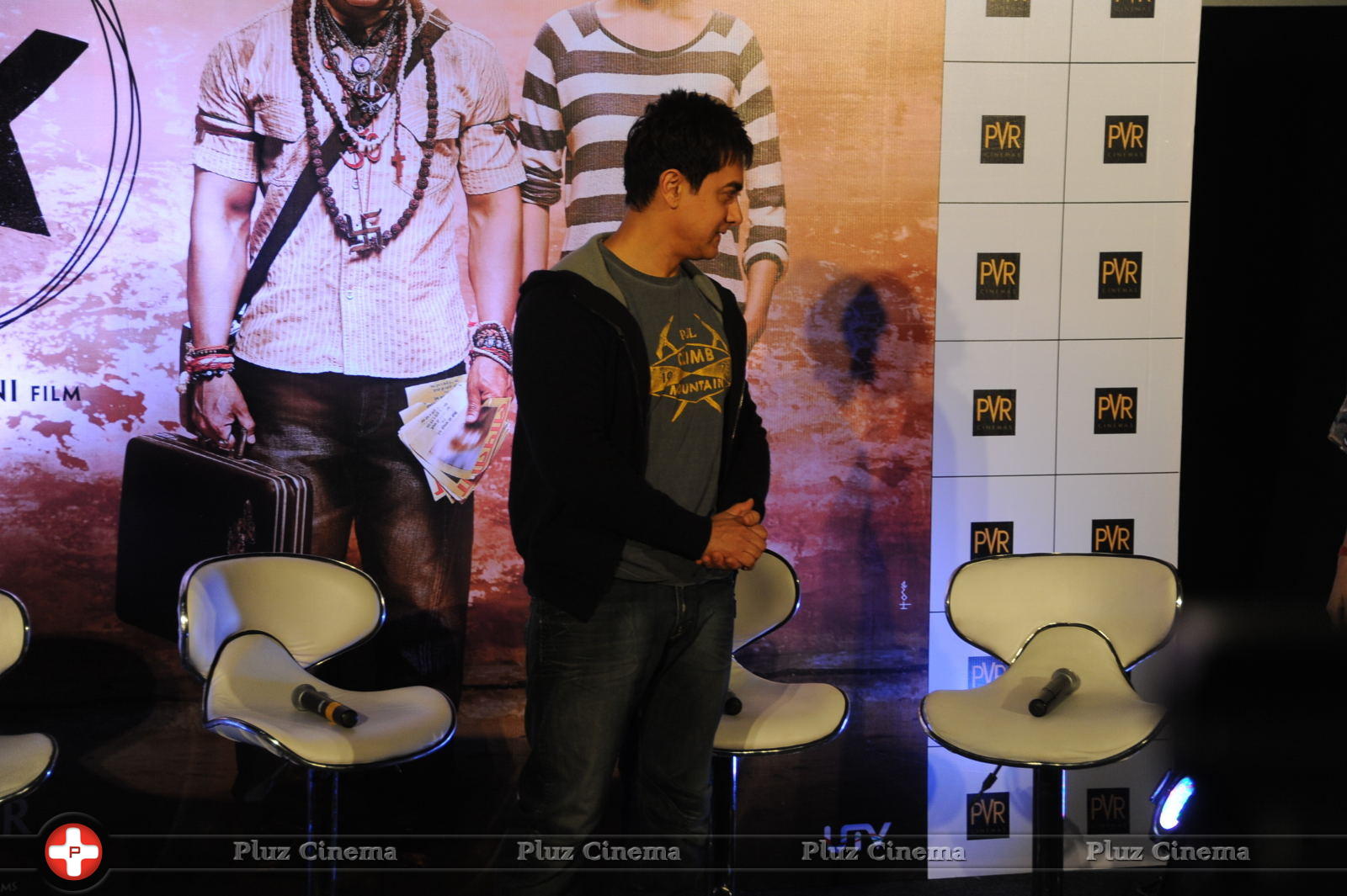 Aamir Khan - Aamir Khan and Anushka Sharma promotes PK Movie at Hyderabad Photos | Picture 899919