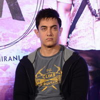 Aamir Khan - Aamir Khan and Anushka Sharma promotes PK Movie at Hyderabad Photos | Picture 899737