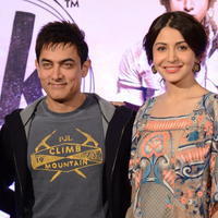 Aamir Khan and Anushka Sharma promotes PK Movie at Hyderabad Photos | Picture 899891