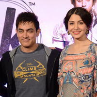 Aamir Khan and Anushka Sharma promotes PK Movie at Hyderabad Photos | Picture 899892