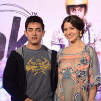 Aamir Khan and Anushka Sharma promotes PK Movie at Hyderabad Photos | Picture 899900