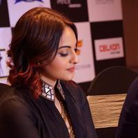 Sonakshi Sinha - Arjun Kapoor and Sonakshi Sinha at Tevar Movie Press Meet Photos | Picture 914432