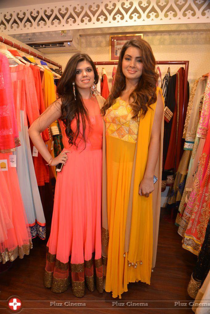 Pinky Roshan & Geeta Basra at Ushma Vaidya Festive Collection Photos | Picture 843772