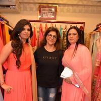 Pinky Roshan & Geeta Basra at Ushma Vaidya Festive Collection Photos | Picture 843745