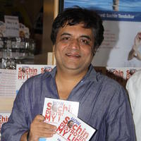 Yuvraj Singh and Mandira Bedi at Vikram Sathye Book Launch Photos