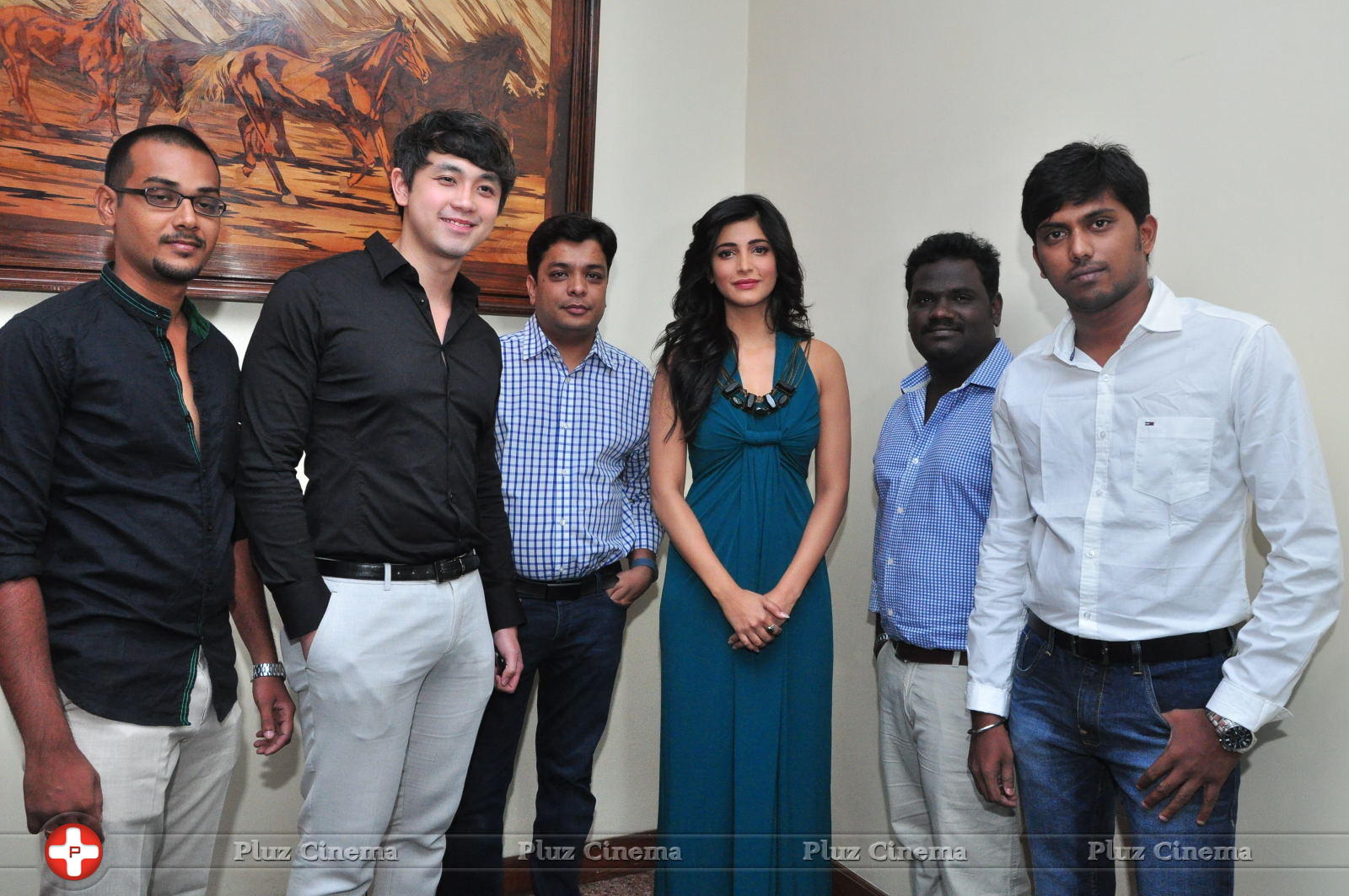 Shruthi Hassan launches Gabbar Game Photos | Picture 1027442