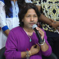 Kailash Kher - Kailash kher Announces The Winner Of The Fever Baap Star Stills | Picture 1112875