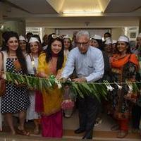 Bhagyashree Inaugurated The Juhu Organic Farmer's Market At Jamnabai Narsee School | Picture 1385184