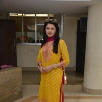 Bhagyashree Inaugurated The Juhu Organic Farmer's Market At Jamnabai Narsee School | Picture 1385205