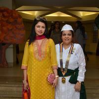 Bhagyashree Inaugurated The Juhu Organic Farmer's Market At Jamnabai Narsee School | Picture 1385206