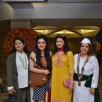 Bhagyashree Inaugurated The Juhu Organic Farmer's Market At Jamnabai Narsee School | Picture 1385209