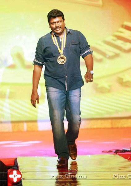 R. Parthiepan - Behindwoods Gold Medals Award Function Photos | Picture 1084243