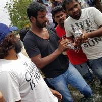Hero Vishal supplying food packets and Water Photos | Picture 1171878
