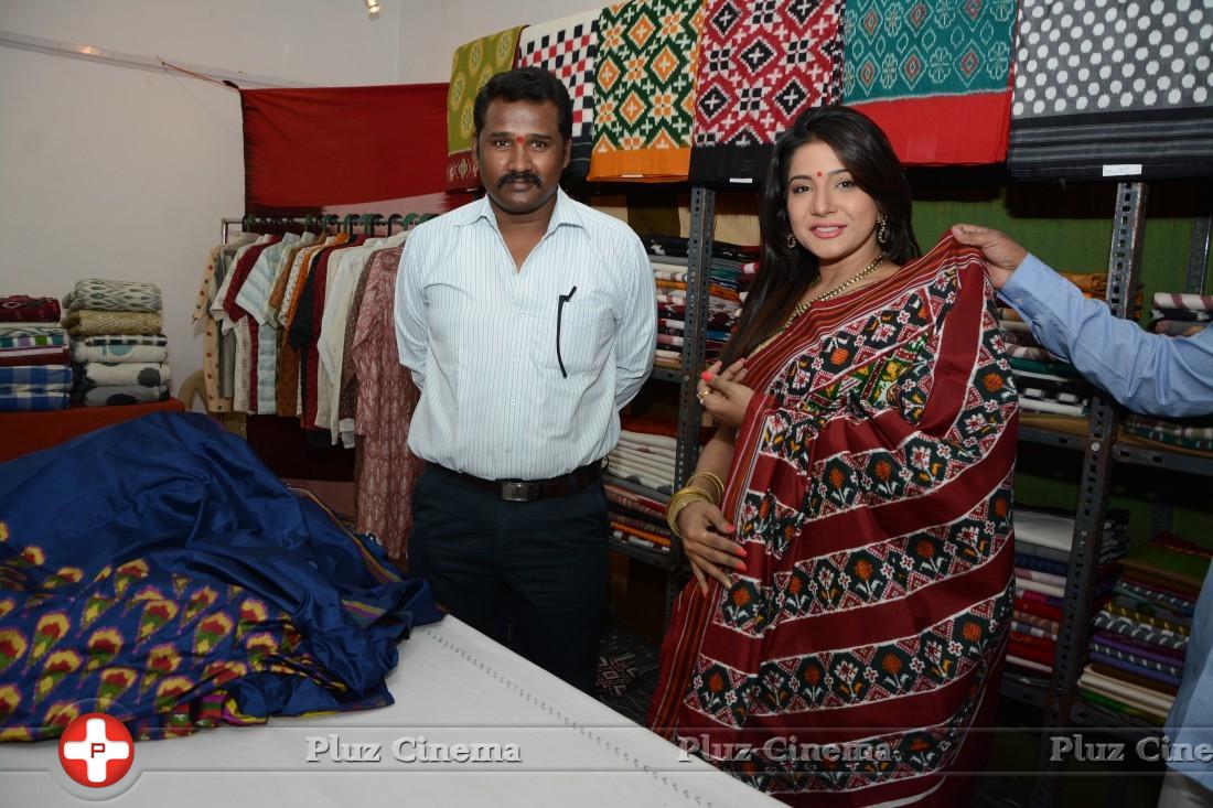 Sakshi Agarwal inaugurates Pochampally IKAT art Mela at Chennai | Picture 895684