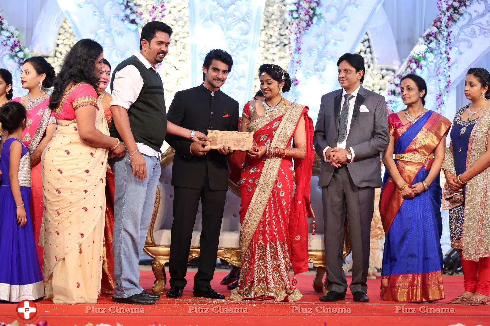 Aadi and Aruna Wedding Reception Stills | Picture 905031