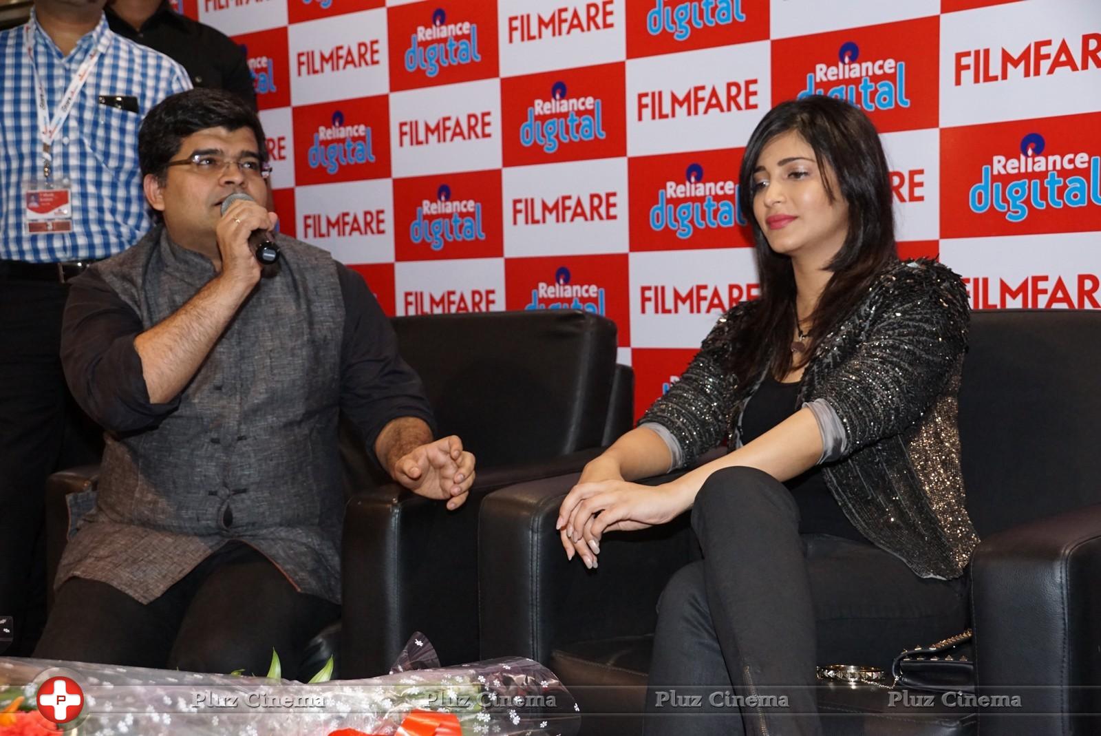 Shruti Hassan at Reliance Digital Filmfare Readers Meet Stills | Picture 906848