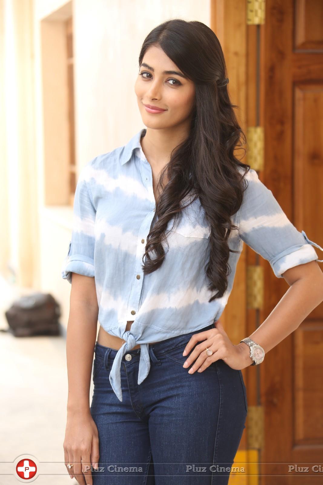 Pooja Hegde Latest Gallery | Picture 908205
