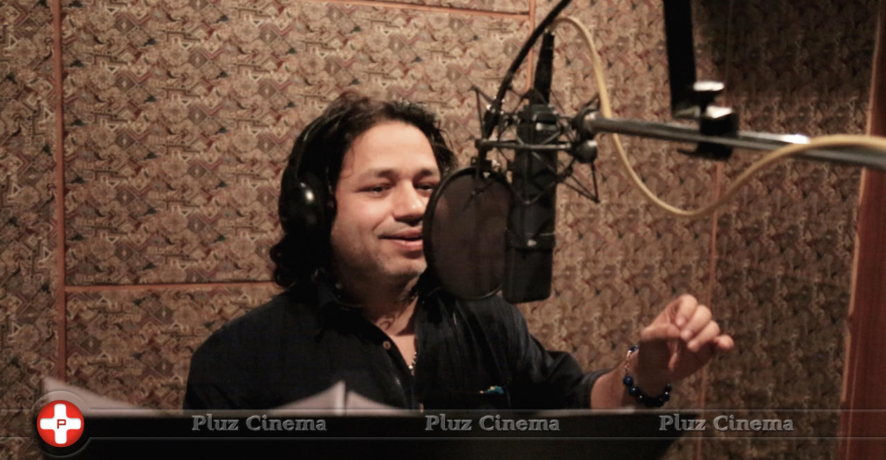 Kailash Kher - Kailash Kher at Gopala Gopala Movie Song Recording Stills | Picture 914504