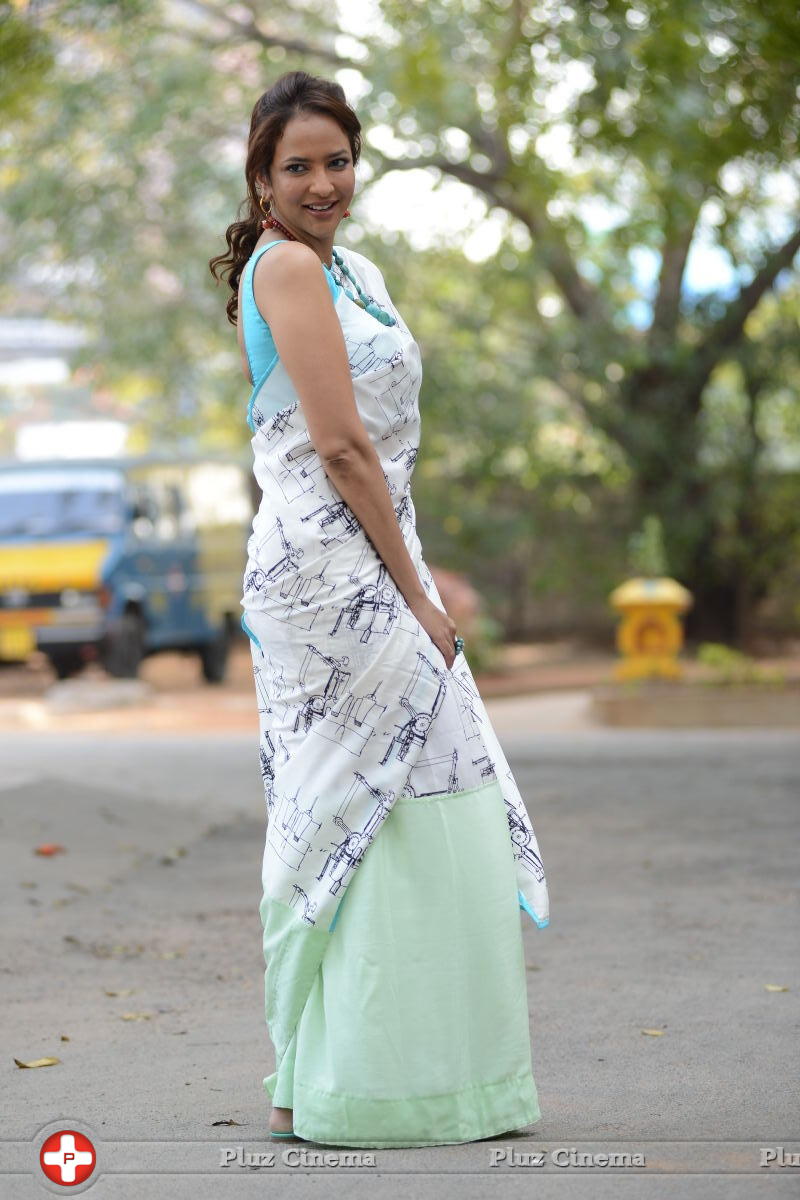 Lakshmi Manchu at Budugu Movie Trailer Launch Event Stills | Picture 916535